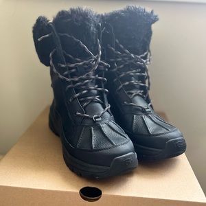 UGG Yose Fluff winter boots